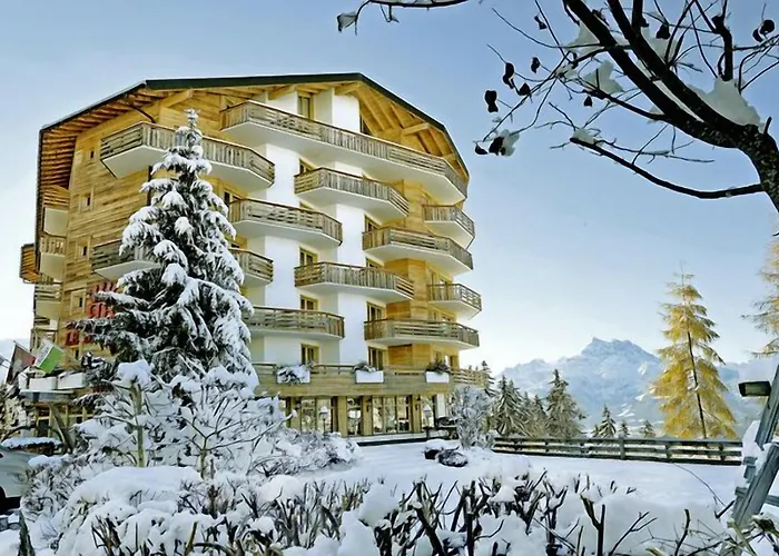 - Bristol Apartmanhotel